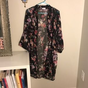 NWT 3x floral kimono - sheer
